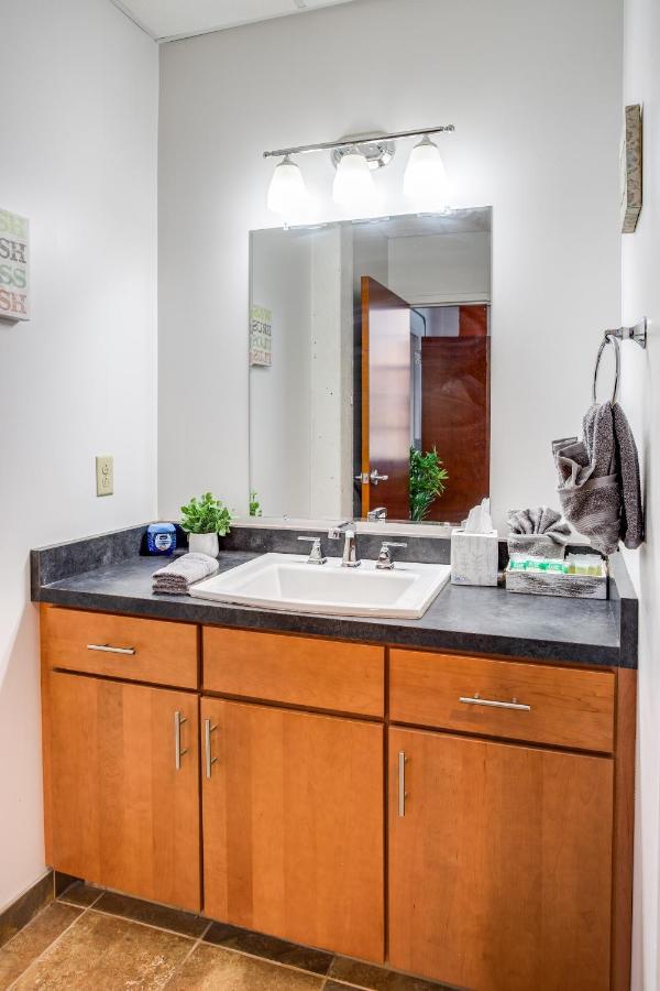 Apartamento Ny Style Centric Loft With King Bed By Park Ave Rochester Exterior foto